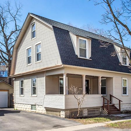 Spacious Home With In-Unit Laundry, Parking, 1Gb Wifi, & Patio Deck Rochester Exterior photo